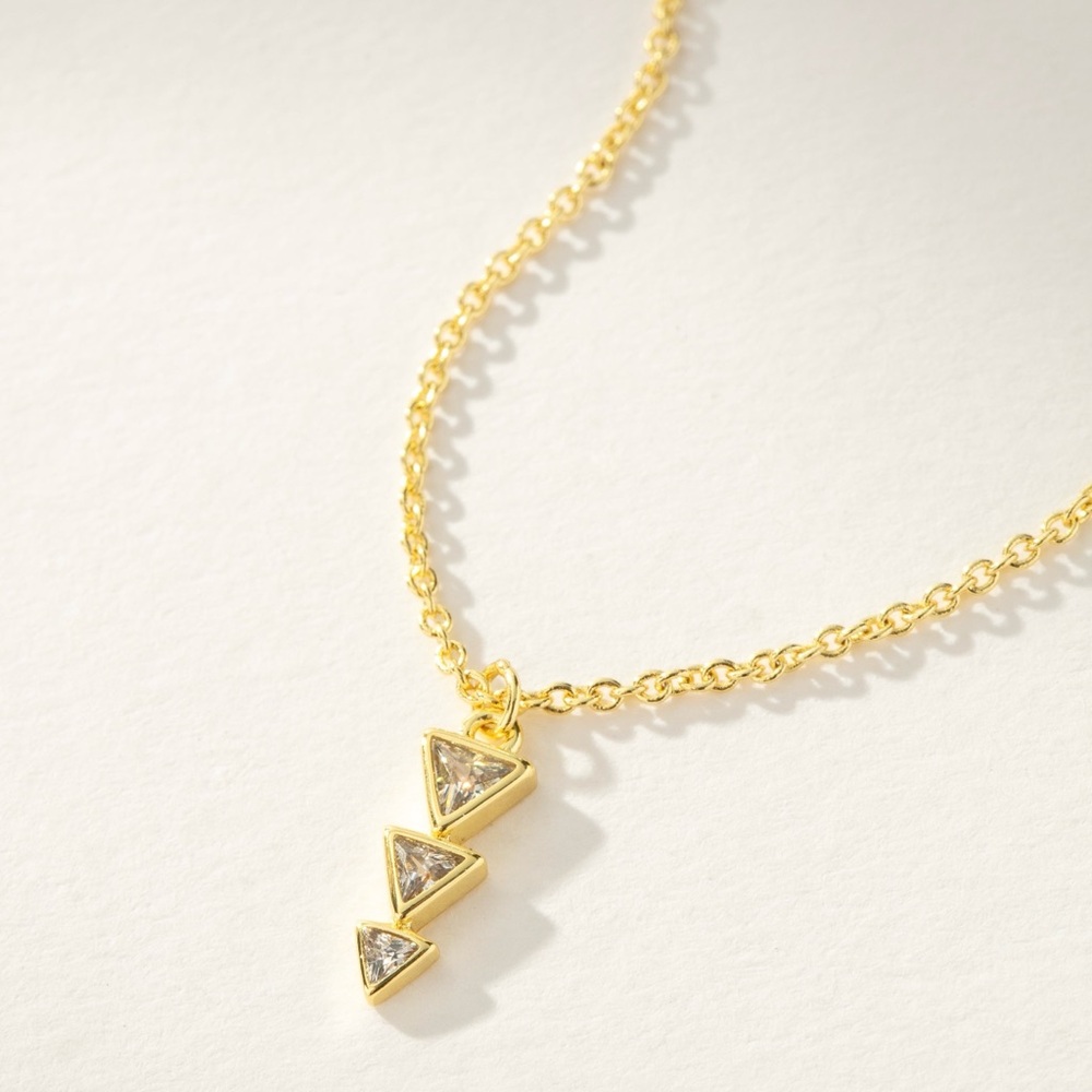 Uncommon James Moving On Arrow Necklace